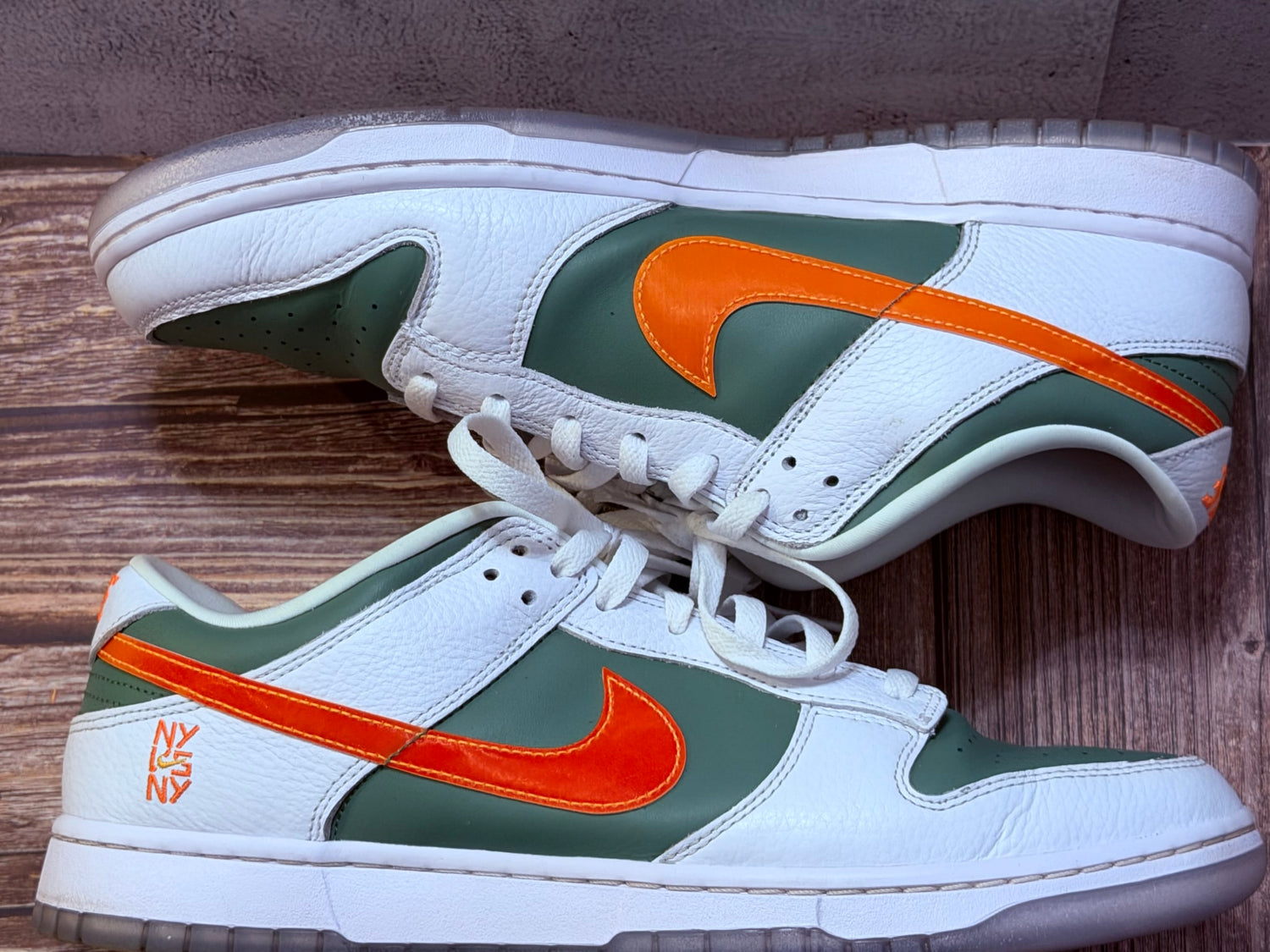 Nike Dunk Low SE NY vs. NY
