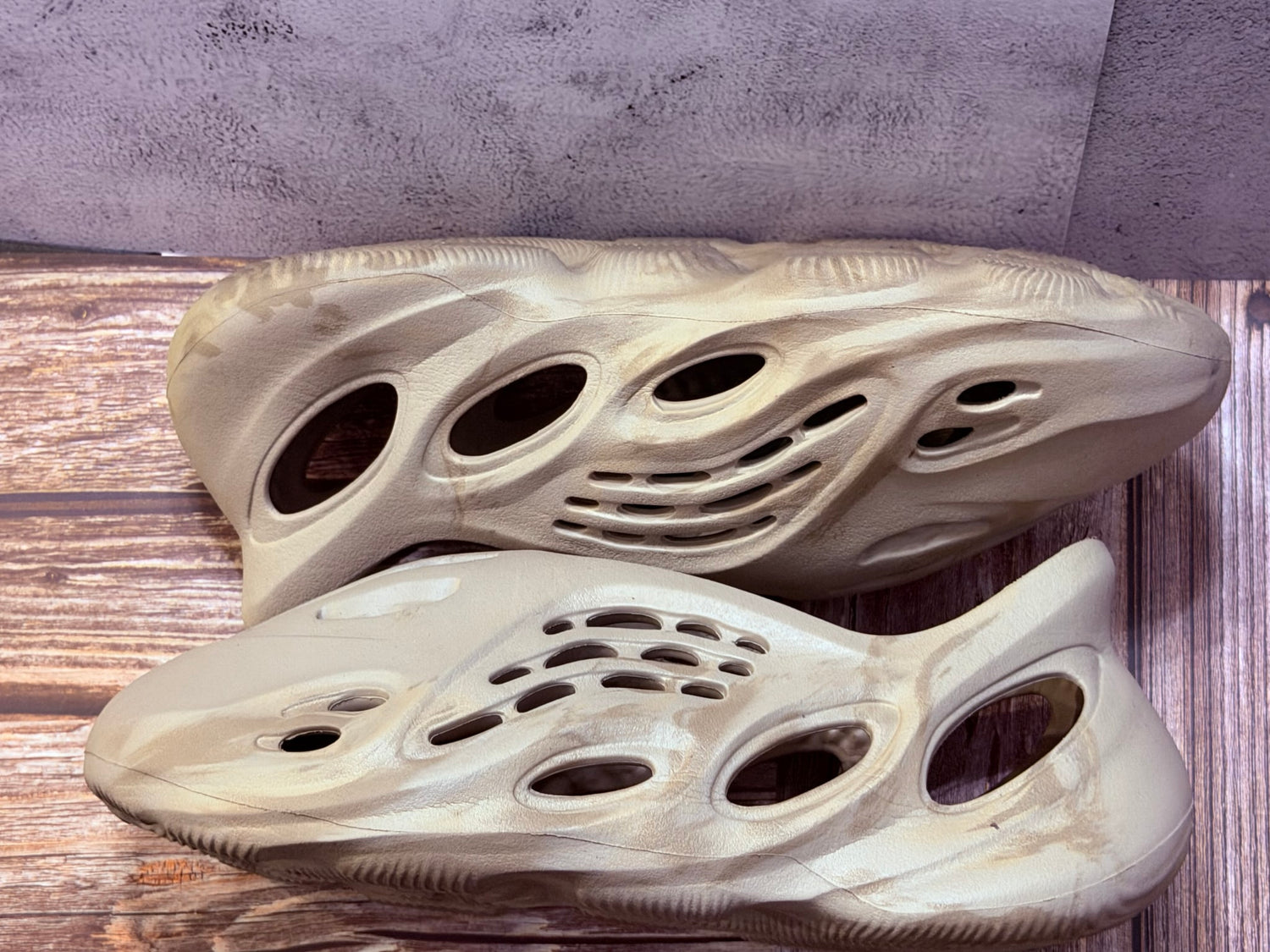 adidas Yeezy Foam RNNR Stone Sage